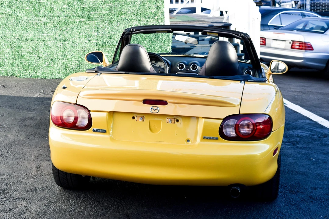 2002 Mazda NB MX-5 Miata - Image 24 of 31