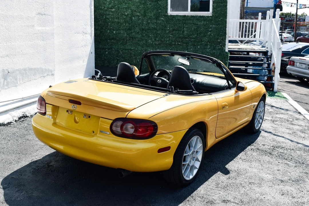 2002 Mazda NB MX-5 Miata - Image 29 of 31