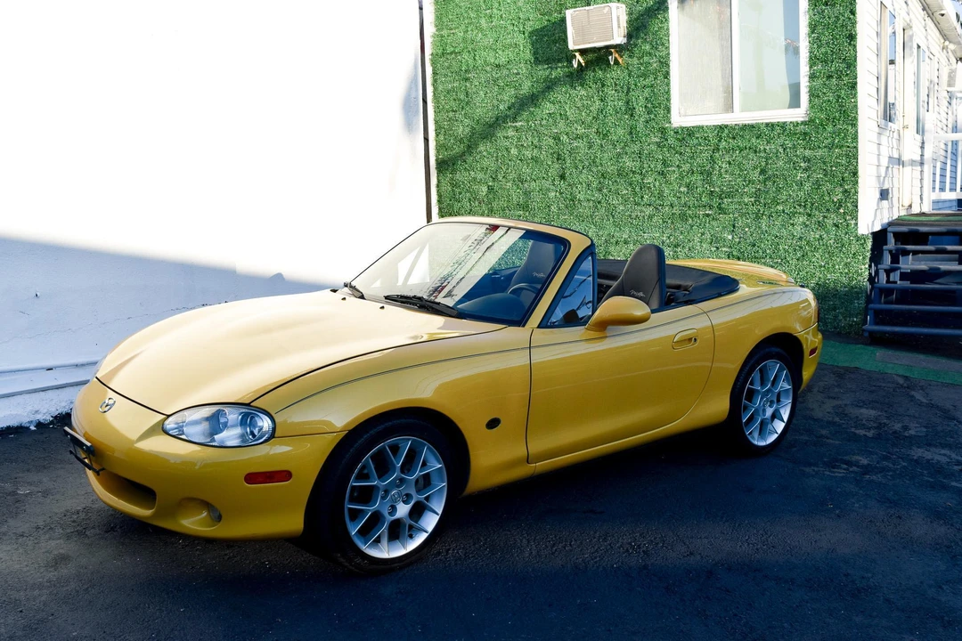 2002 Mazda NB MX-5 Miata - Image 9 of 31