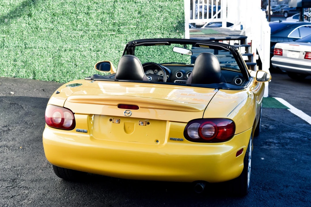 2002 Mazda NB MX-5 Miata - Image 25 of 31