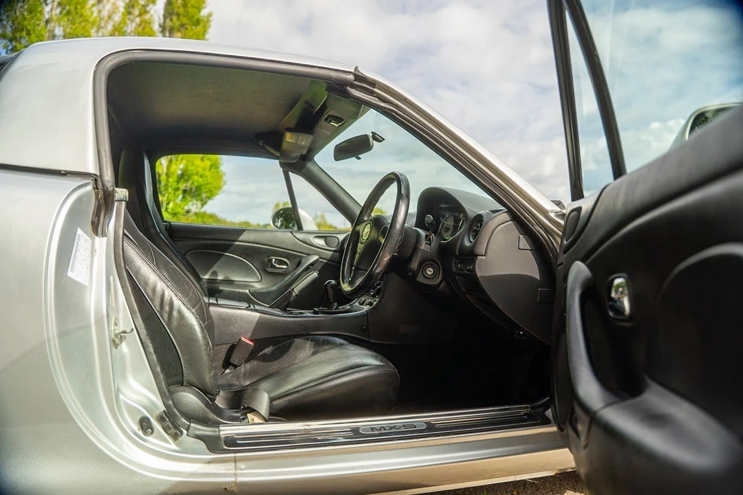 2002 Mazda NB MX-5 Miata - Image 29 of 30