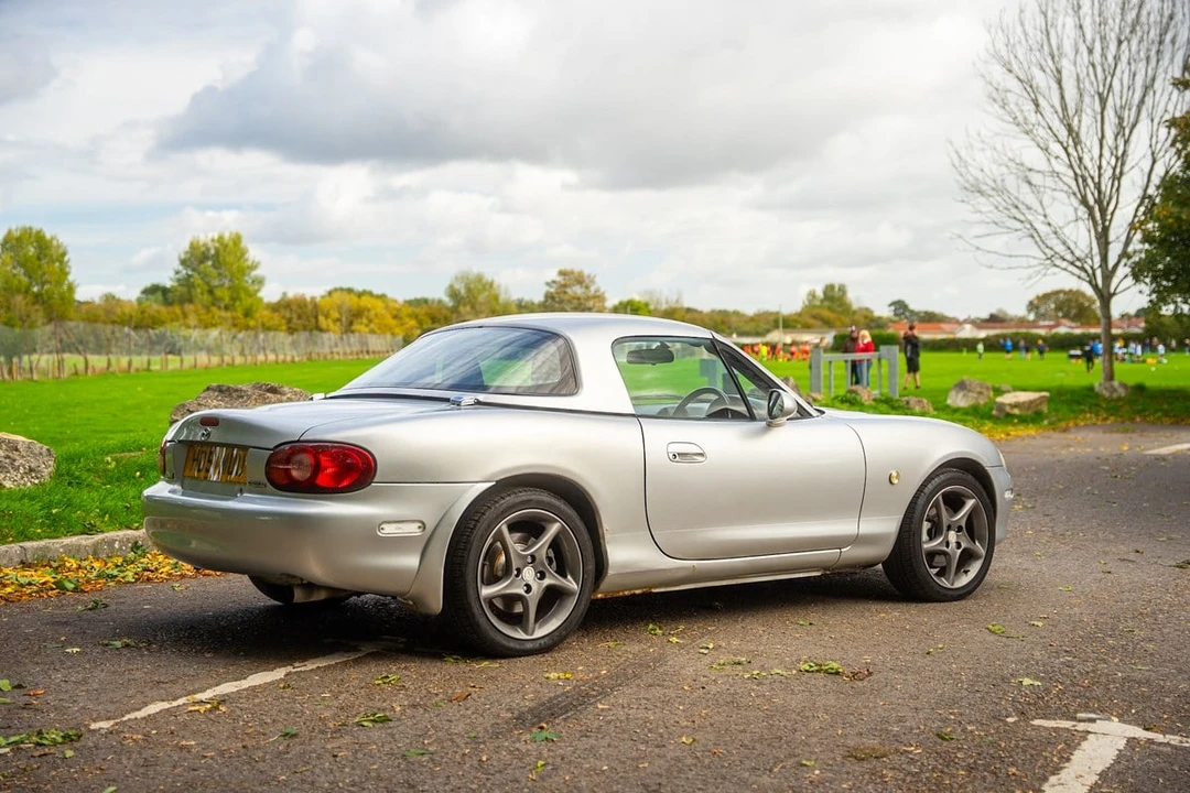 2002 Mazda NB MX-5 Miata - Image 21 of 30