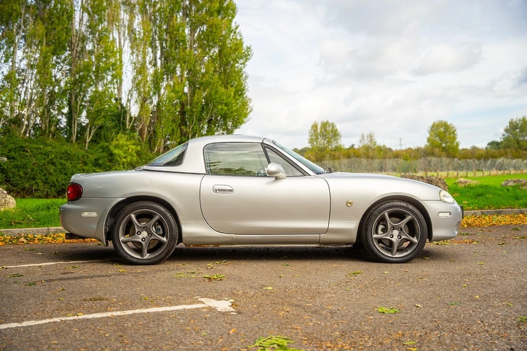 2002 Mazda NB MX-5 Miata - Image 23 of 30