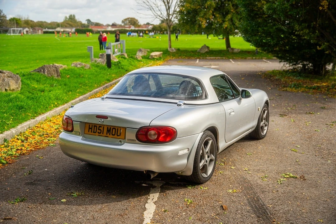 2002 Mazda NB MX-5 Miata - Image 19 of 30