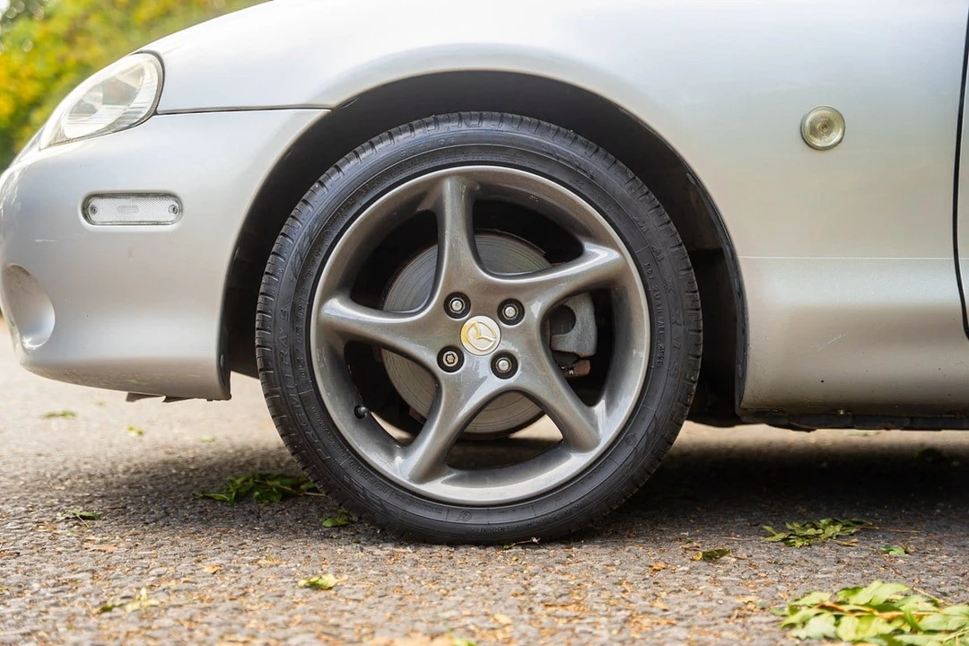 2002 Mazda NB MX-5 Miata - Image 27 of 30