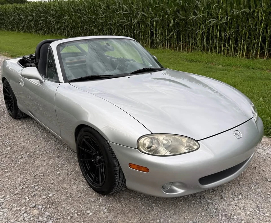 2002 Mazda NB MX-5 Miata - Image 5 of 15