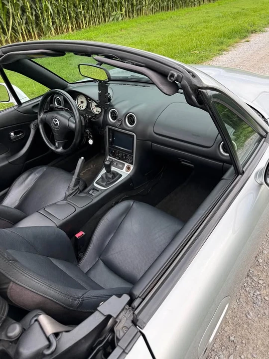 2002 Mazda NB MX-5 Miata - Image 12 of 15