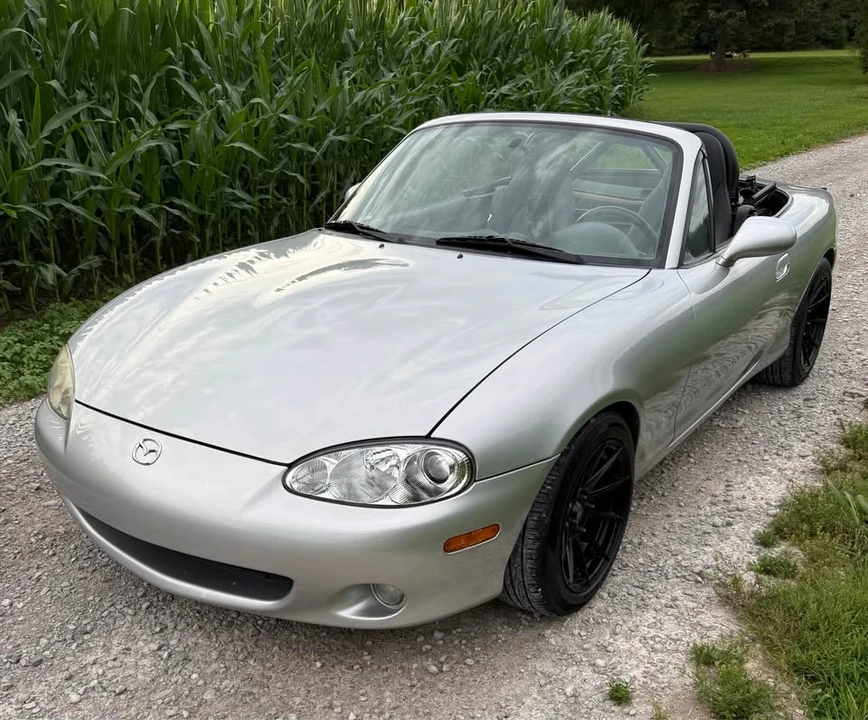 2002 Mazda NB MX-5 Miata - Image 2 of 15