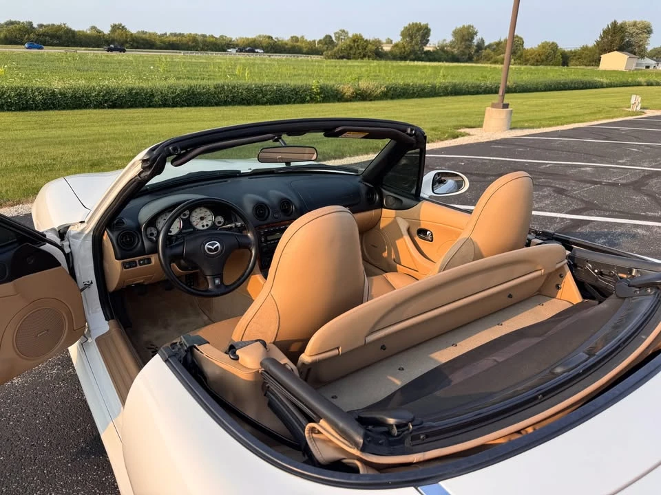 2002 Mazda NB MX-5 Miata - Image 11 of 19