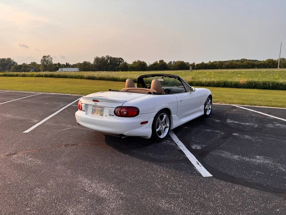 2002 Mazda NB MX-5 Miata - Image 6 of 19