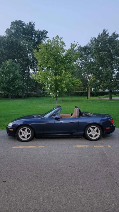 2002 Mazda NB MX-5 Miata - Image 2 of 4