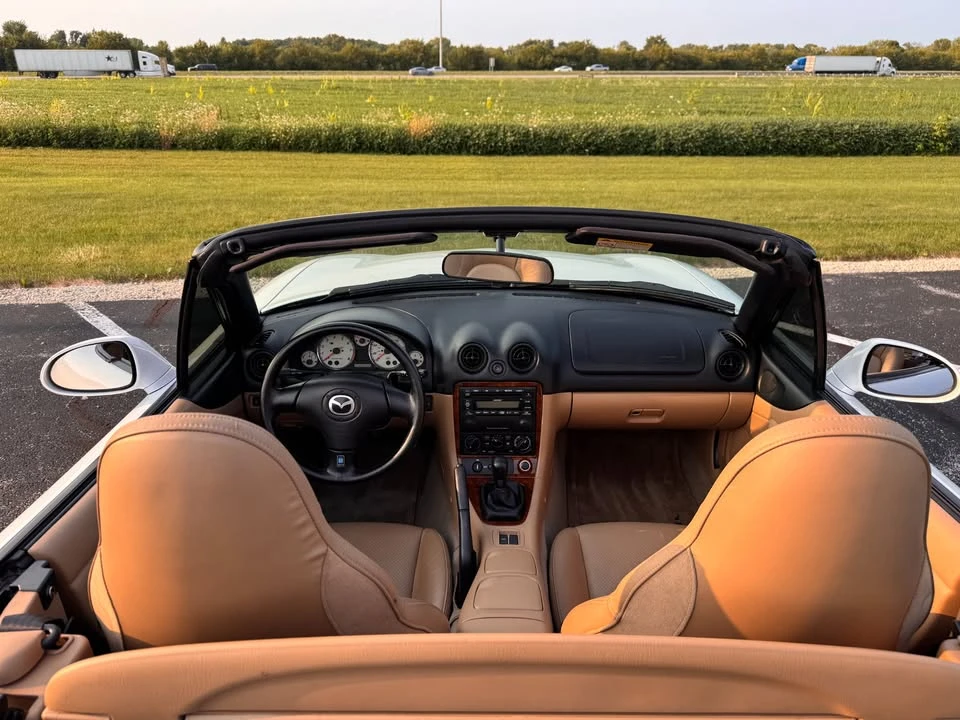 2002 Mazda NB MX-5 Miata - Image 10 of 19