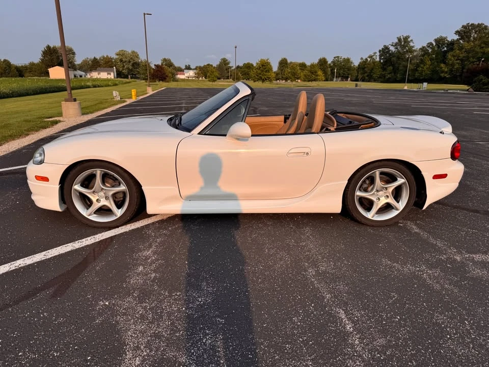 2002 Mazda NB MX-5 Miata - Image 3 of 19