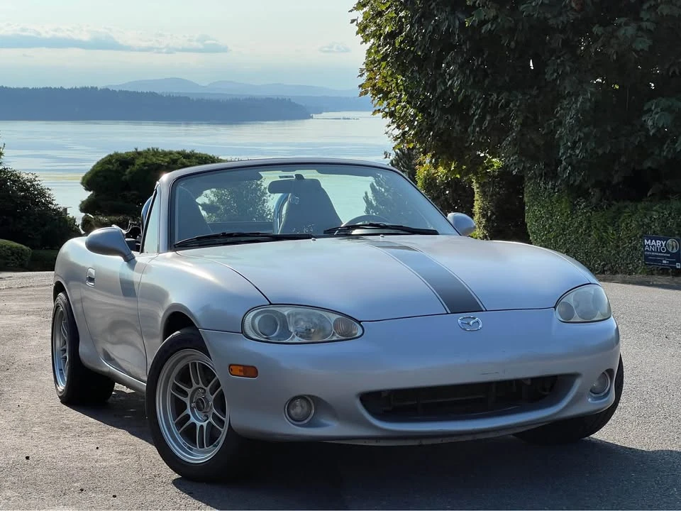 2002 Mazda NB MX-5 Miata - Image 2 of 11