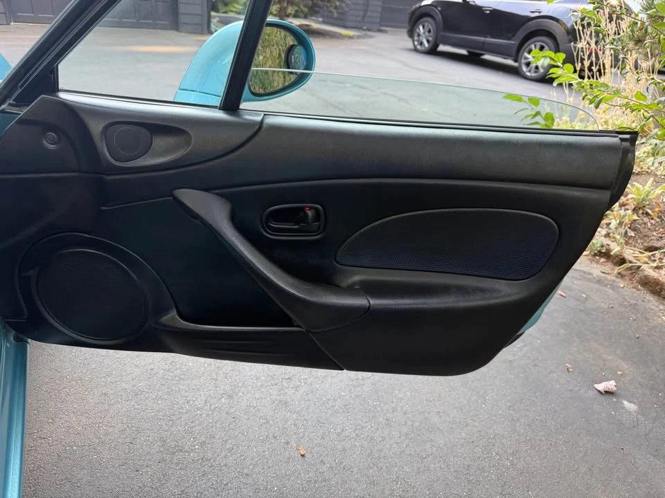 2002 Mazda NB MX-5 Miata - Image 16 of 20