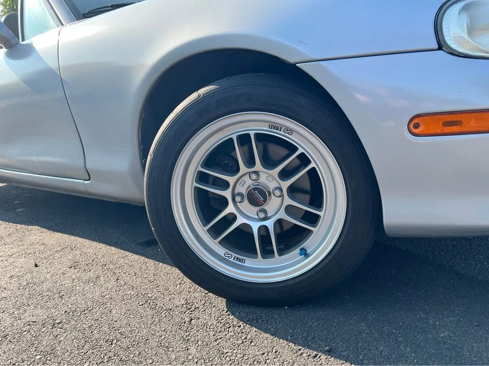 2002 Mazda NB MX-5 Miata - Image 5 of 11