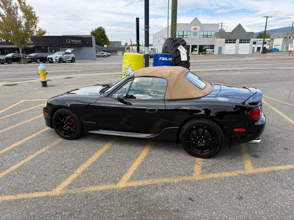 2002 Mazda NB MX-5 Miata - Image 13 of 15