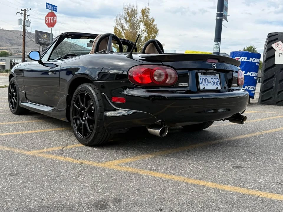 2002 Mazda NB MX-5 Miata - Image 5 of 15