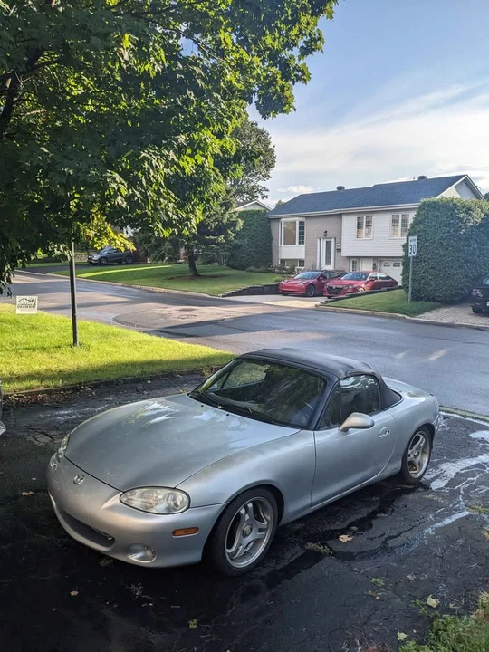 2002 Mazda NB MX-5 Miata - Image 2 of 15