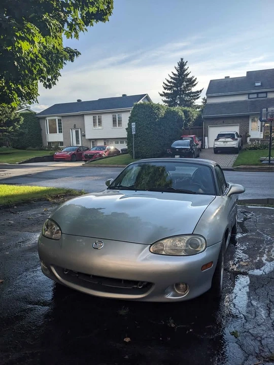 2002 Mazda NB MX-5 Miata - Image 3 of 15