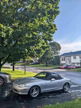 2002 Mazda MX-5 Miata NB2