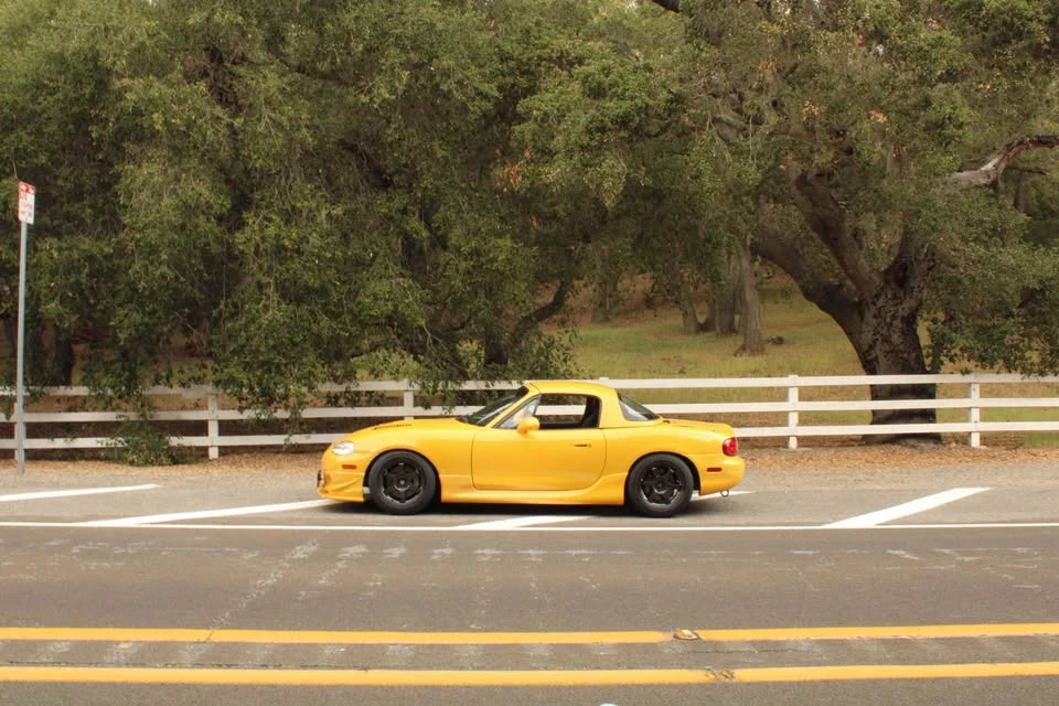 2002 Mazda NB MX-5 Miata - Image 2 of 11