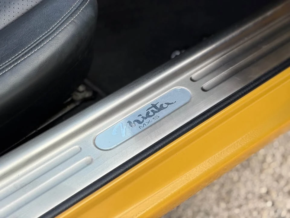 2002 Mazda NB MX-5 Miata - Image 10 of 13