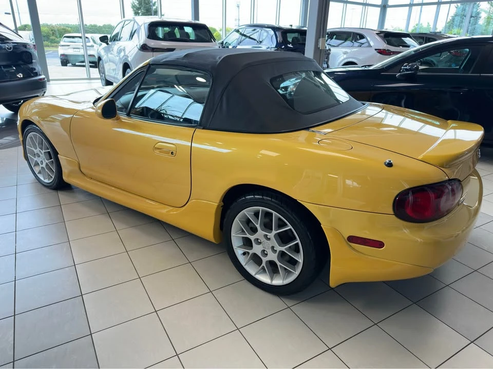 2002 Mazda NB MX-5 Miata - Image 4 of 14