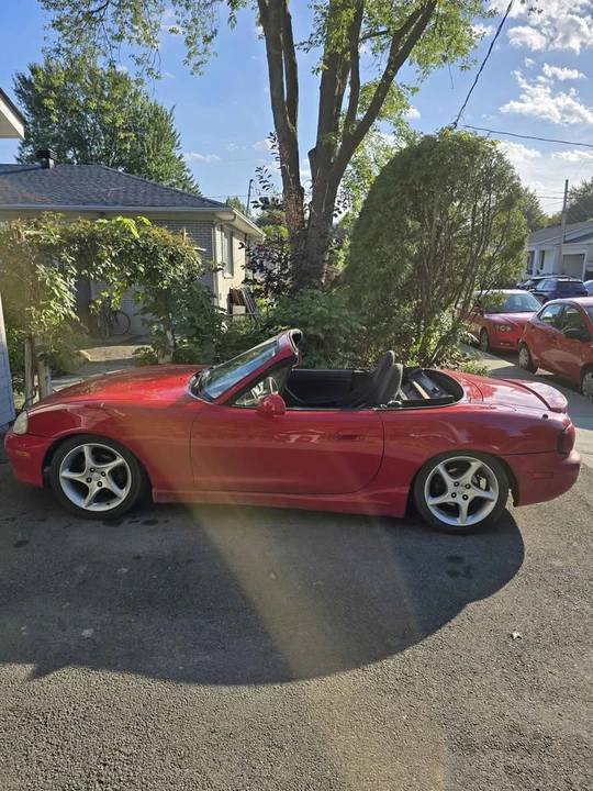 2002 Mazda NB MX-5 Miata - Image 2 of 10