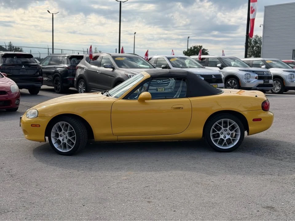 2002 Mazda NB MX-5 Miata - Image 3 of 13