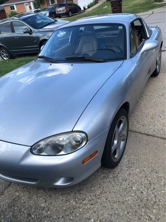 2002 Mazda NB MX-5 Miata - Image 2 of 13