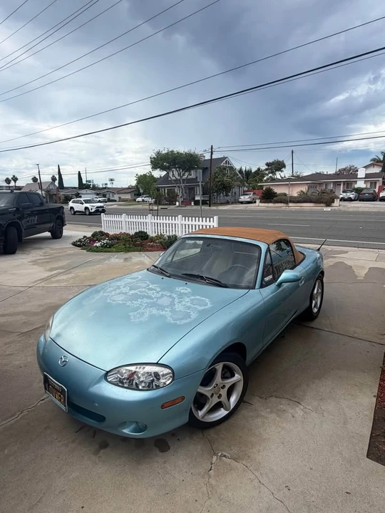 2002 Mazda NB MX-5 Miata - Image 2 of 6