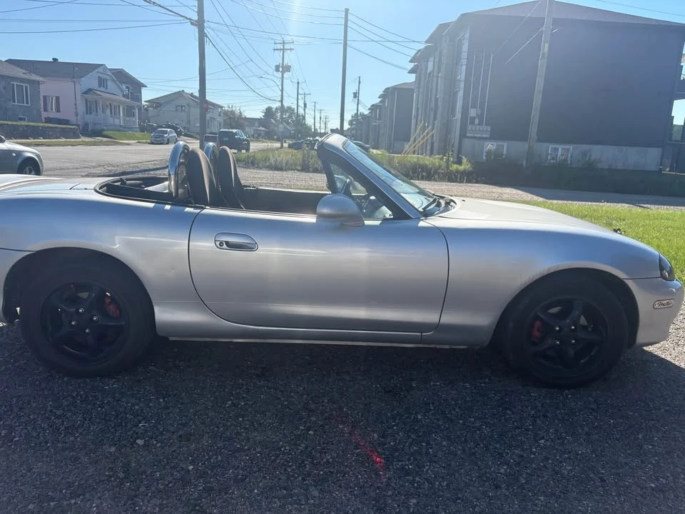2002 Mazda NB MX-5 Miata - Image 3 of 8