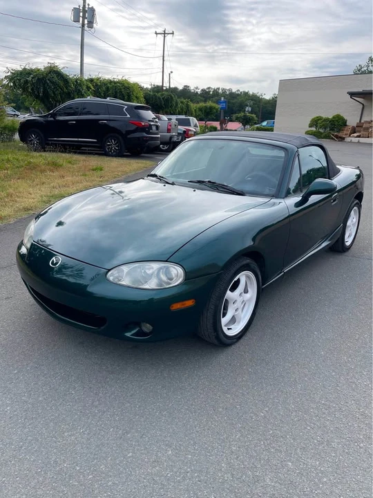 2002 Mazda NB MX-5 Miata - Image 3 of 10