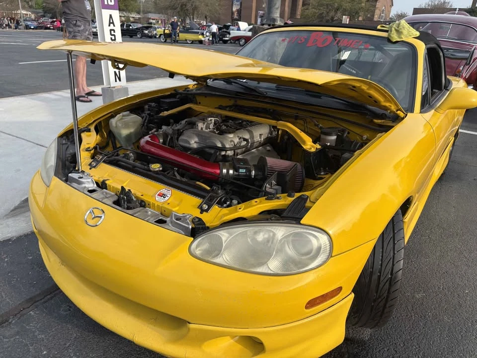 2002 Mazda NB MX-5 Miata - Image 2 of 20