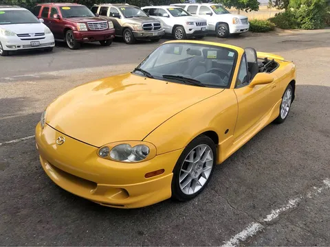 2002 Mazda MX-5 SE Convertible 2D