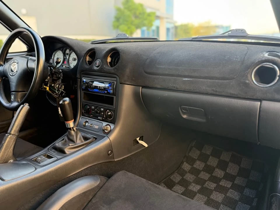2002 Mazda NB MX-5 Miata - Image 14 of 20