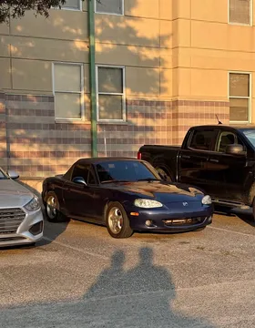 2002 Mazda MX-5 SE Convertible 2D