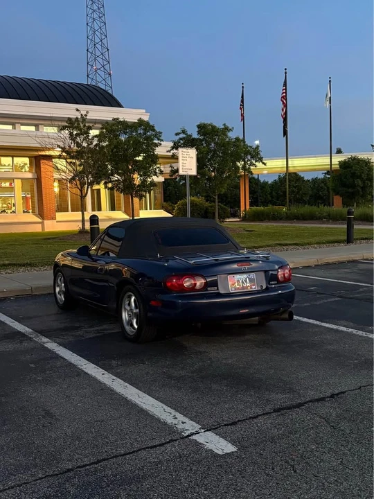 2002 Mazda NB MX-5 Miata - Image 5 of 7