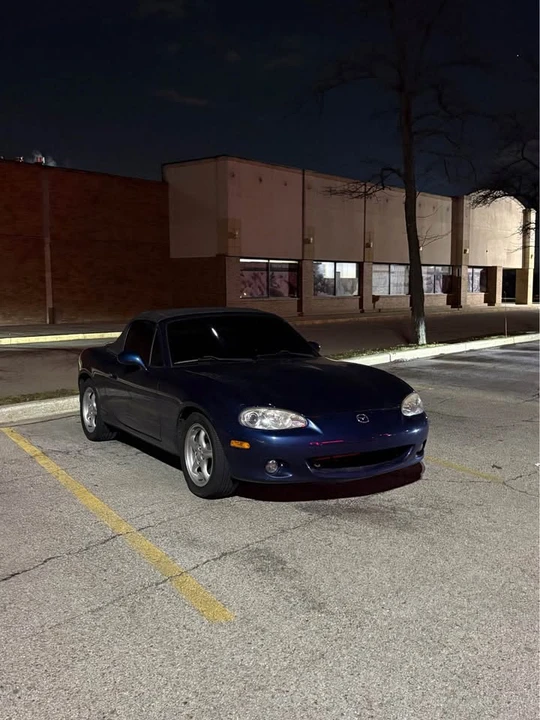 2002 Mazda NB MX-5 Miata - Image 2 of 7