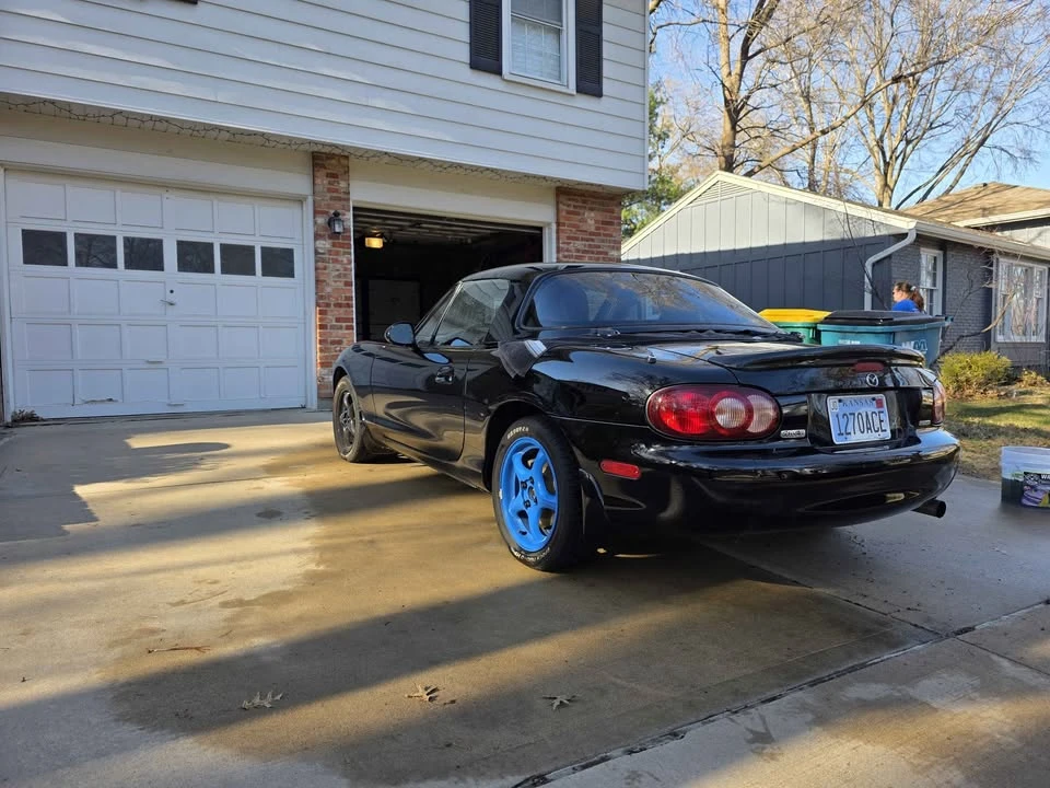 2002 Mazda NB MX-5 Miata - Image 2 of 5