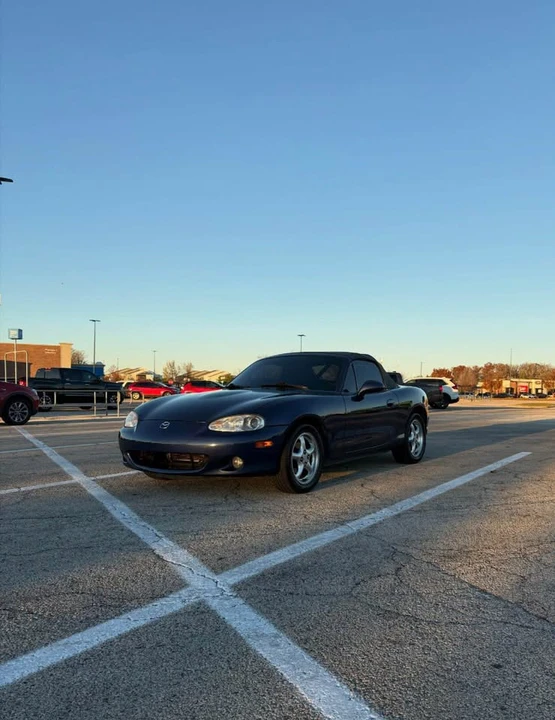 2002 Mazda NB MX-5 Miata - Image 3 of 7
