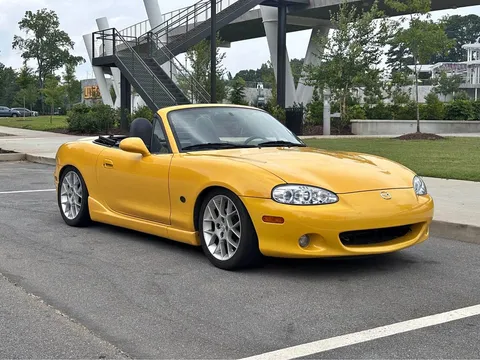2002 Mazda MX-5 SE Convertible 2D