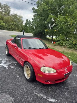 2002 Mazda MX-5 SE Convertible 2D