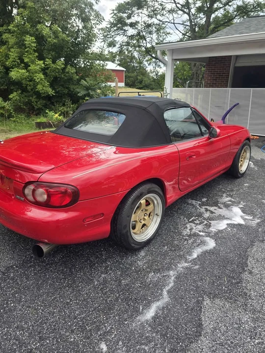 2002 Mazda NB MX-5 Miata - Image 10 of 13