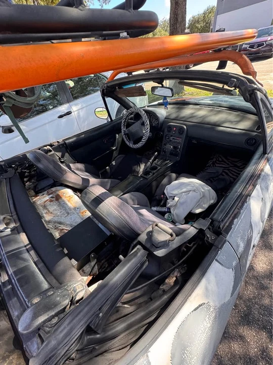 2002 Mazda NB MX-5 Miata - Image 2 of 7