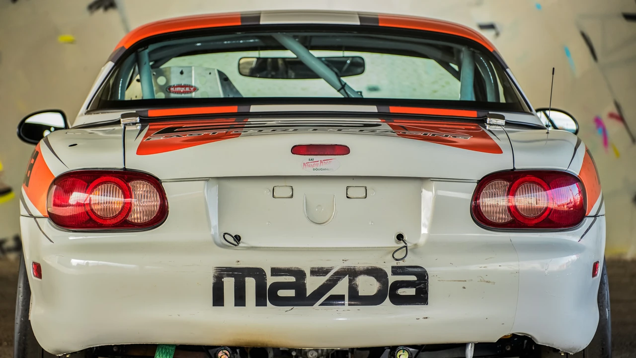2002 Mazda NB MX-5 Miata - Image 27 of 31