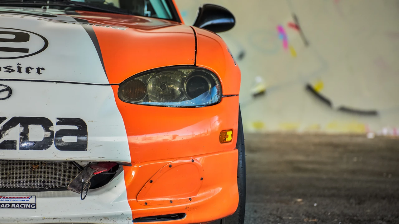 2002 Mazda NB MX-5 Miata - Image 14 of 31