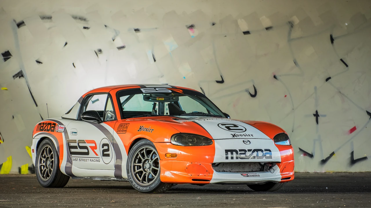 2002 Mazda NB MX-5 Miata - Image 8 of 31