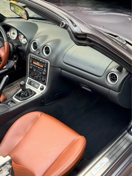 2002 Mazda NB MX-5 Miata - Image 9 of 18
